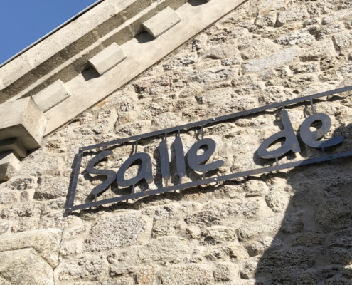 enseigne en acier corten découpé au laser